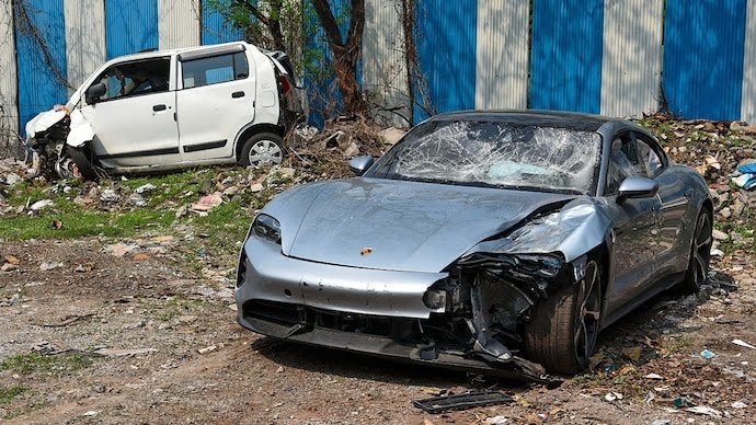 silver accidental car