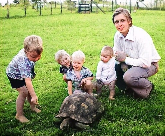 errol musk with children